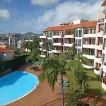 Silvestre Freitas * 丰沙尔