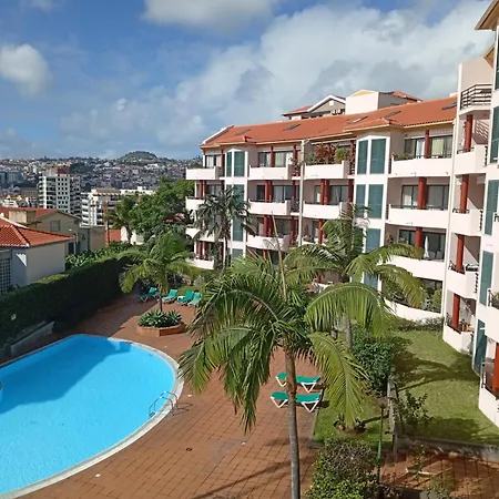 Silvestre Freitas * Funchal (Madeira)